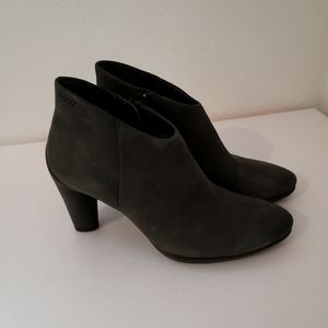 Ecco Bottie Size 8 EU38 Dark Green